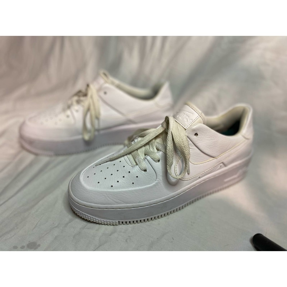Nike Air Force 1 Triple White Chunky Sole AR5339-100